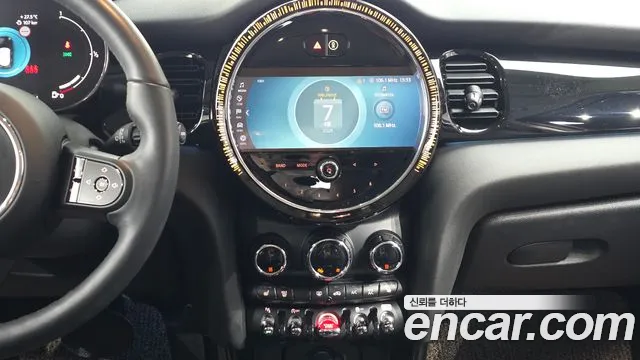 MINI Cooper — Фото автомобиля 14