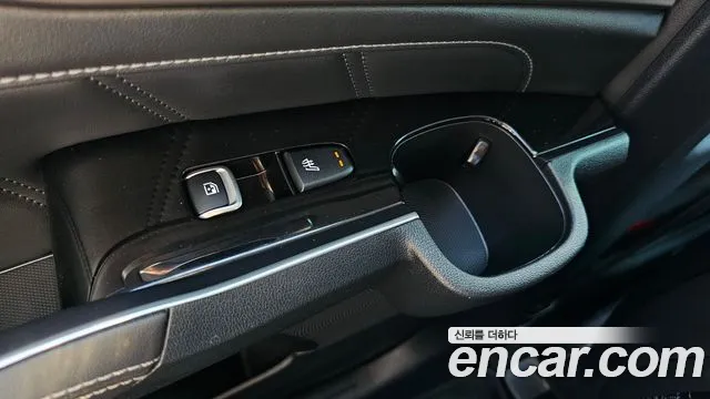 Kia Sorento Бензин 2.5T 2WD — Фото автомобиля 17
