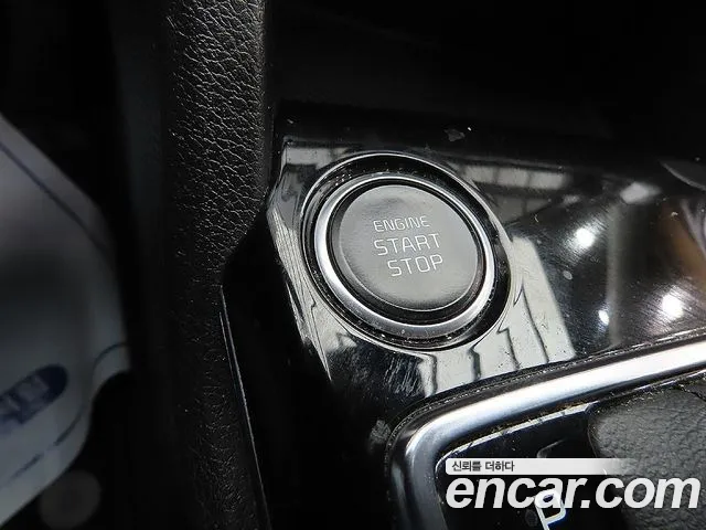 Kia Sportage Sportage 5-е поколение Бензин 1.6 турбо 2WD — Фото автомобиля 17