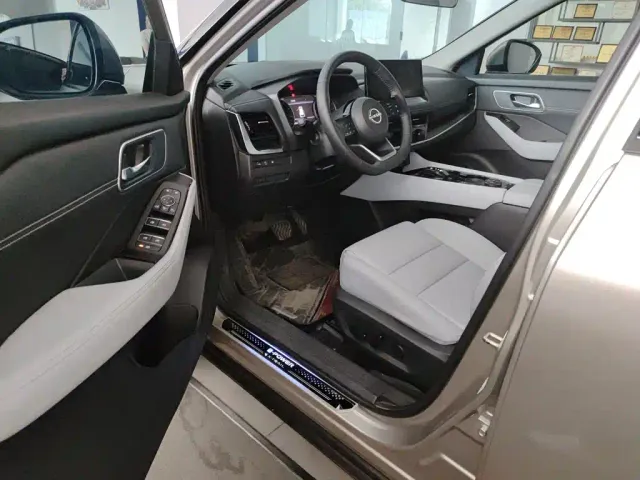 Nissan X-Trail — Фото автомобиля 11