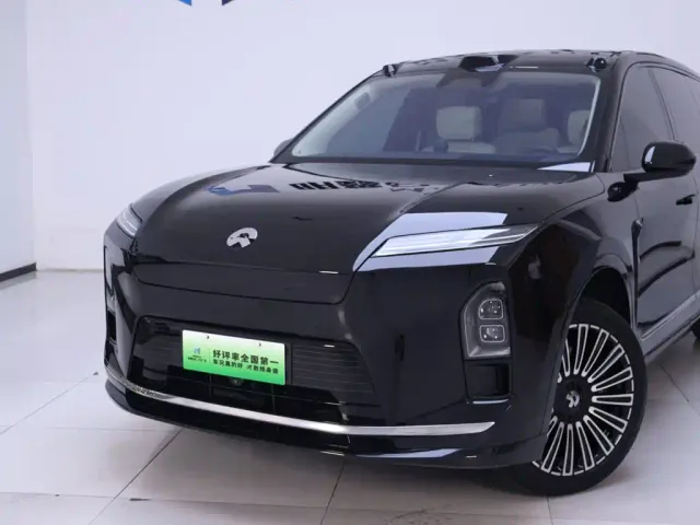 Nio ES8 — Фото автомобиля 3