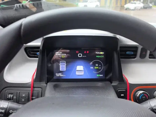 Wuling Hongguang Mini EV — Фото автомобиля 12