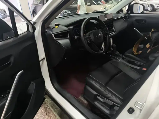 Toyota Frontlander — Фото автомобиля 15