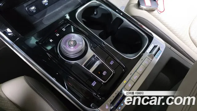 Kia Canival Carnival 4 поколение 7 мест Hi-Limousine — Фото автомобиля 9