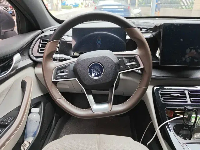 BYD Qin PLUS — Фото автомобиля 11