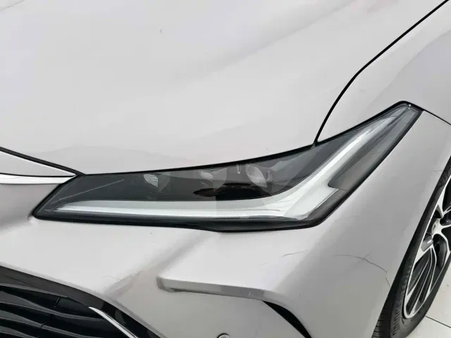 Toyota Avalon — Фото автомобиля 8