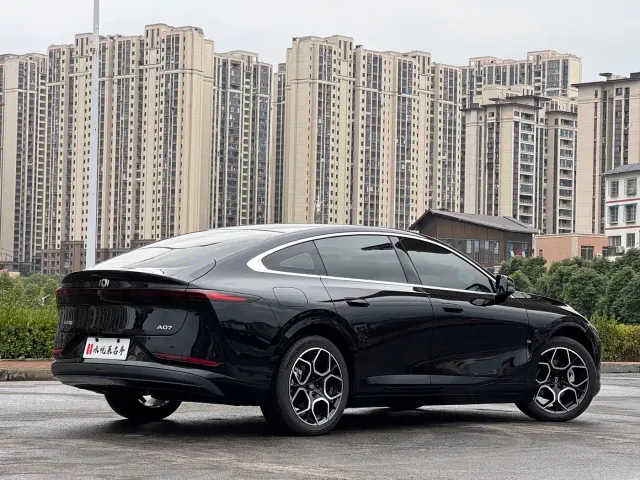 Changan Qiyuan A07 — Фото автомобиля 13