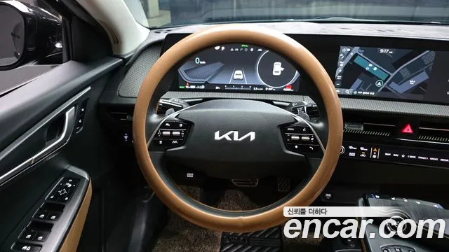 Kia EV6 — Фото автомобиля 13
