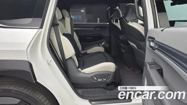 Kia EV9 — Фото автомобиля 11