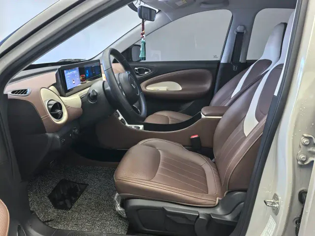 Wuling Bingo — Фото автомобиля 14