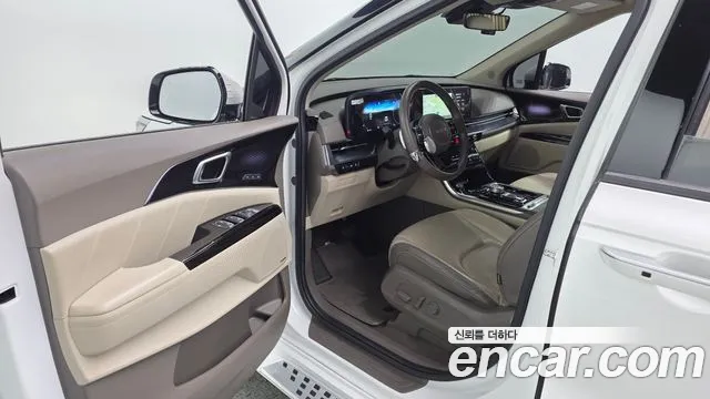 Kia Carnival 4th Gen — Фото автомобиля 15