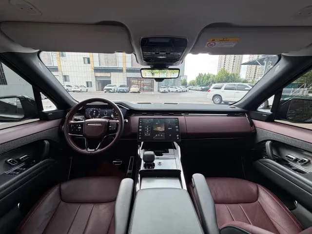 Land Rover Range Rover Sport — Фото автомобиля 16