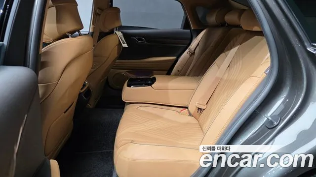 Genesis G80 Бензин 3.5 турбо AWD — Фото автомобиля 12