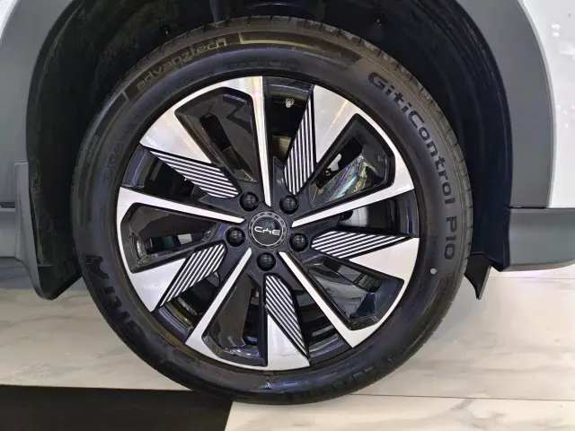 BYD Song PLUS — Фото автомобиля 20