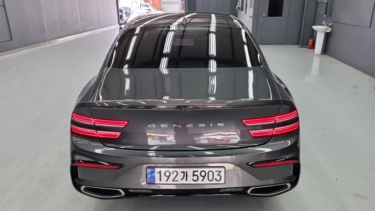 Genesis G80 Бензин 2.5 турбо AWD — Фото автомобиля 4