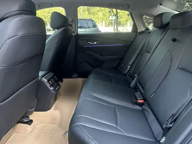 Honda Accord — Фото автомобиля 16