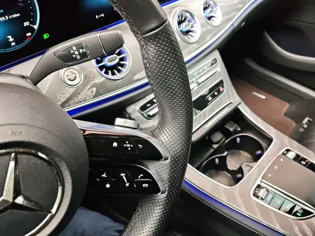 Mercedes-Benz CLS-Class — Фото автомобиля 5