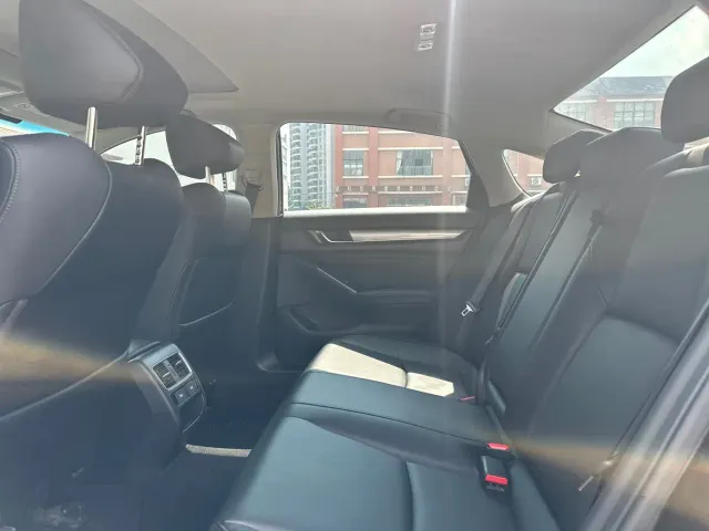 Honda Accord — Фото автомобиля 8