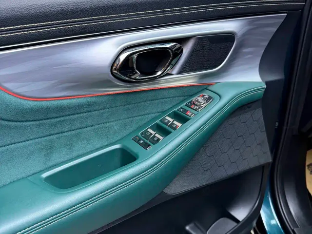 GAC Trumpchi GS8 — Фото автомобиля 10
