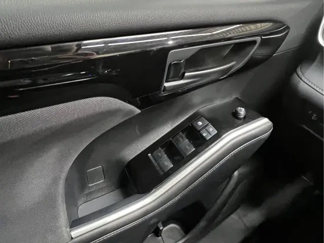 Toyota Highlander — Фото автомобиля 14