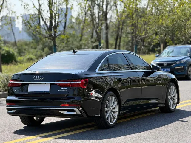 Audi A6L — Фото автомобиля 7