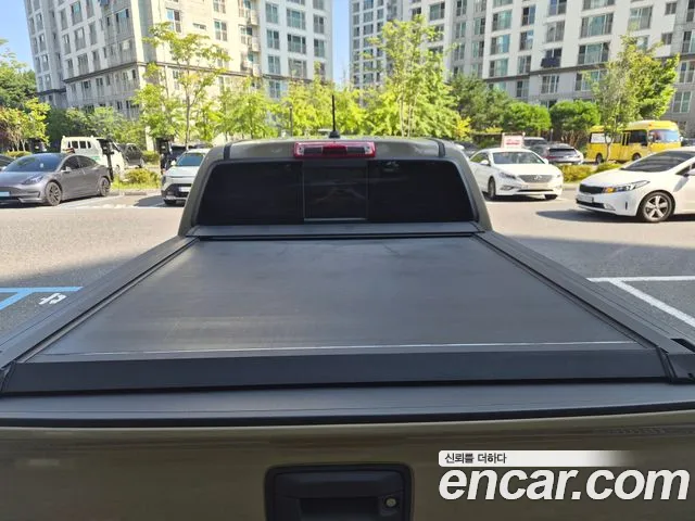 Chevrolet Colorado — Фото автомобиля 5