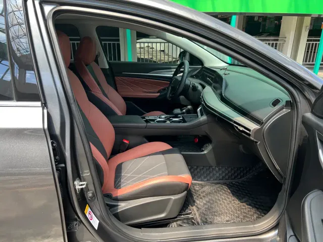 Changan Eado — Фото автомобиля 6
