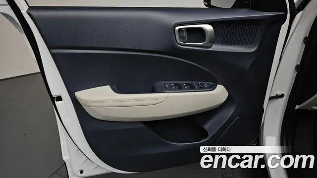 Hyundai Venue Venue 1.6 Premium — Фото автомобиля 22