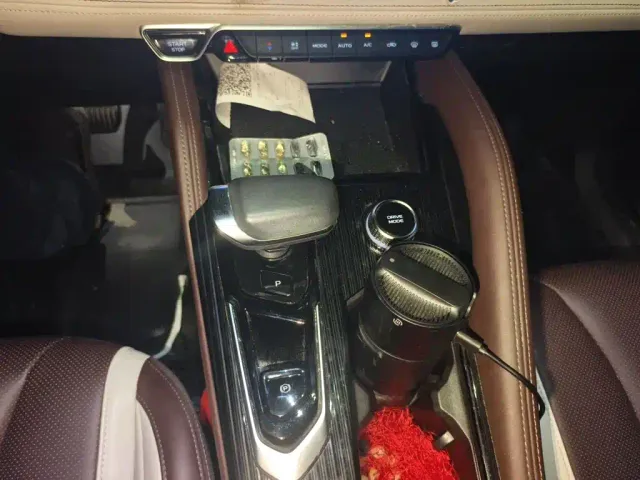 Geely Xingyue L — Фото автомобиля 15