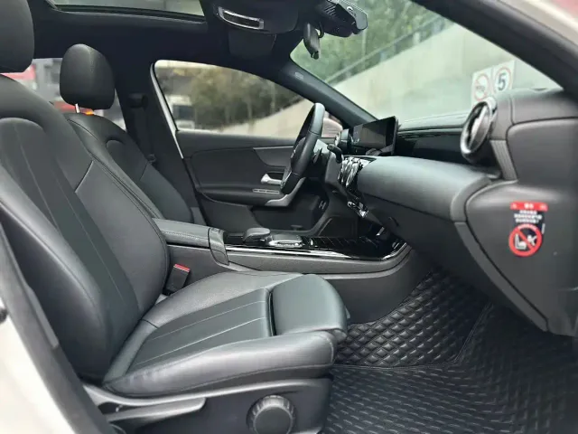 Mercedes-Benz A-Class — Фото автомобиля 6