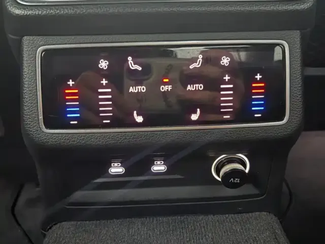 Audi A6L — Фото автомобиля 14