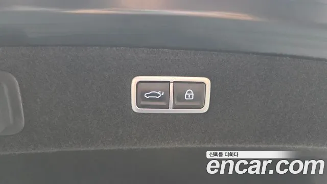 Genesis G90 Бензин 3.5 турбо AWD — Фото автомобиля 13