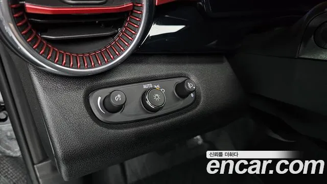 ChevroletGMDaewoo Trax Trax Кроссовер — Фото автомобиля 27