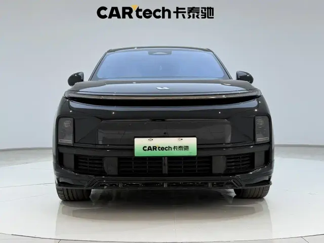 Li Auto L8 — Фото автомобиля 3