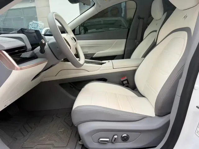 Dongfeng eπ 007 — Фото автомобиля 7