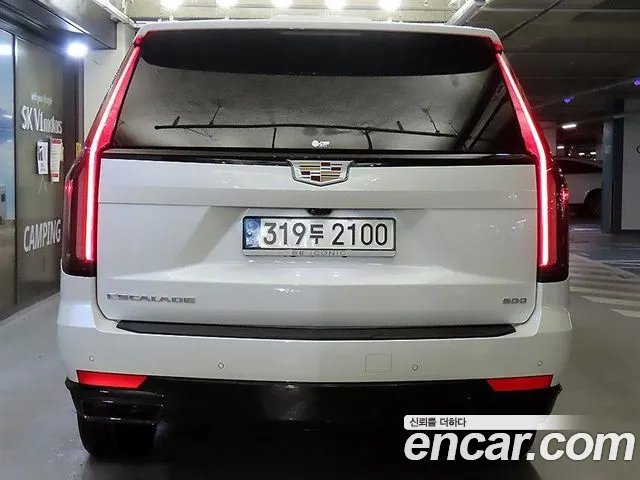 Cadillac Escalade Generation 5 — Фото автомобиля 4
