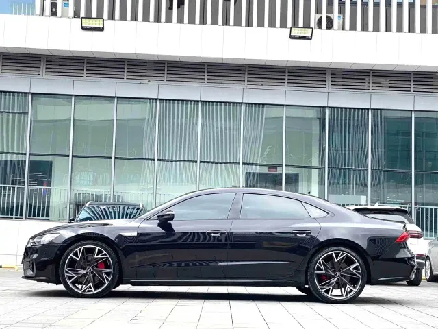 Audi A7L — Фото автомобиля 7