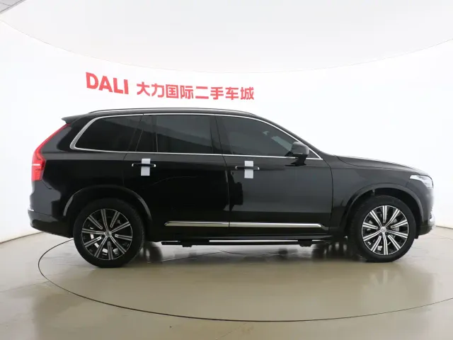 Volvo XC90 — Фото автомобиля 5