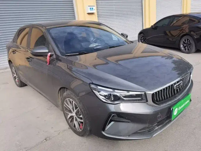 Geely Emgrand — Фото автомобиля 3