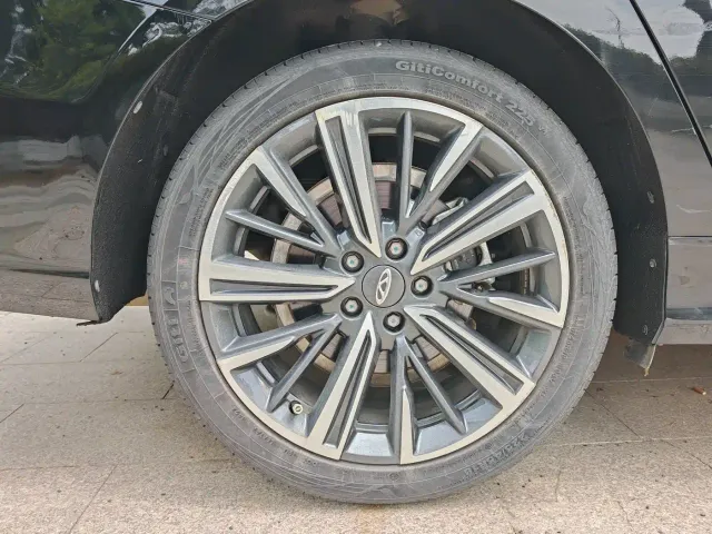 Chery Arrizo 8 — Фото автомобиля 9