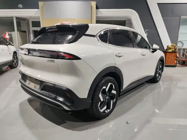Baojun Yunhai — Фото автомобиля 6