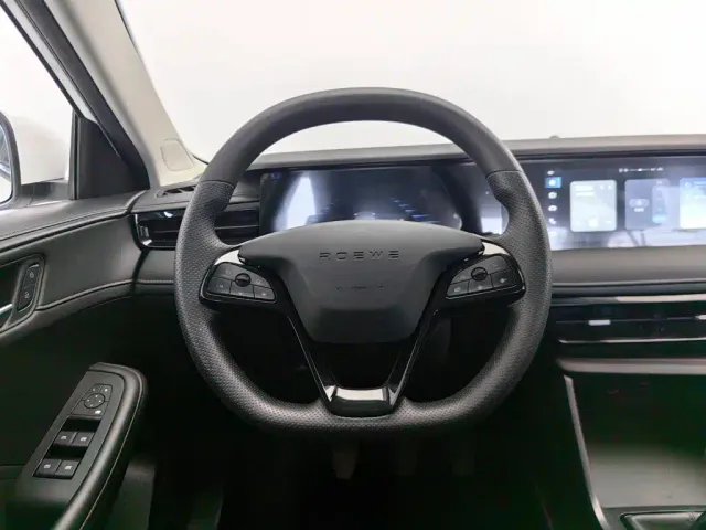 Roewe i5 — Фото автомобиля 11