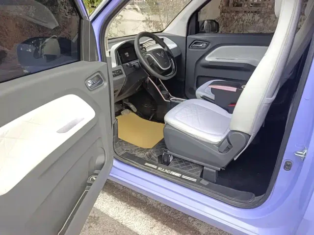 Wuling Hongguang Mini EV — Фото автомобиля 15