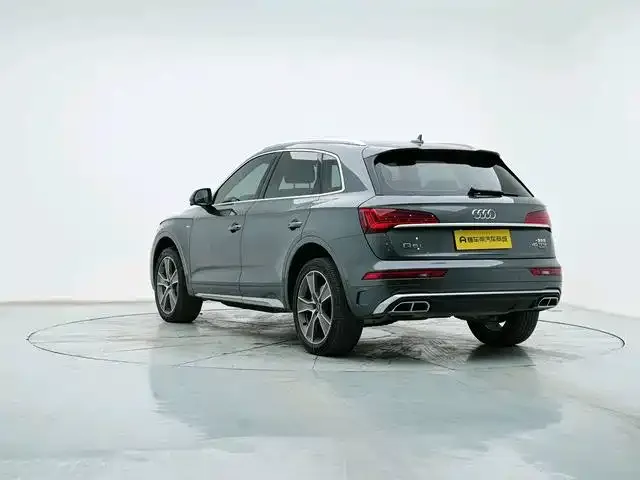 Audi Q5L — Фото автомобиля 5
