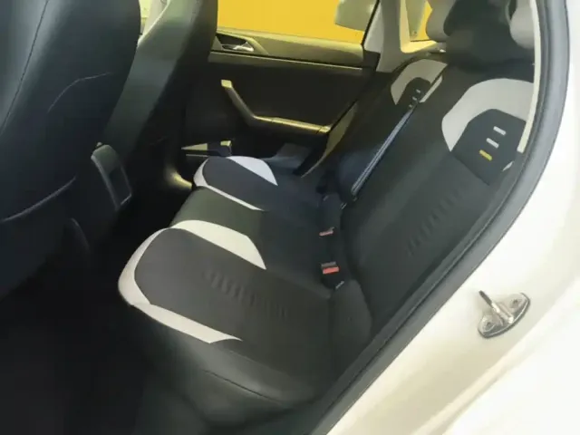 Volkswagen Polo 2021 Plus 1.5L Automatic Colorful Tech Edition — Фото автомобиля 16