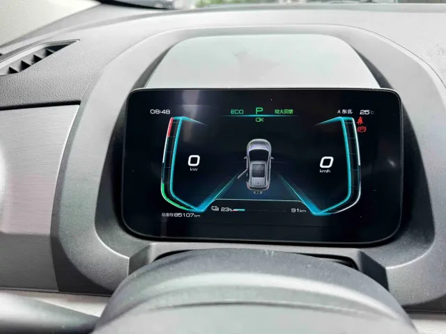 BYD Yuan Pro — Фото автомобиля 8