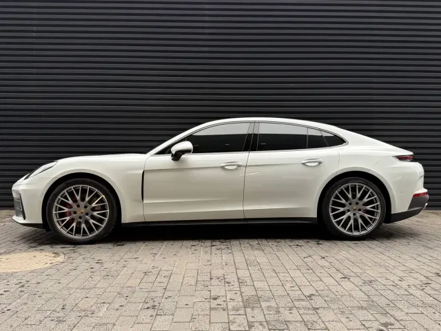 Porsche Panamera — Фото автомобиля 4