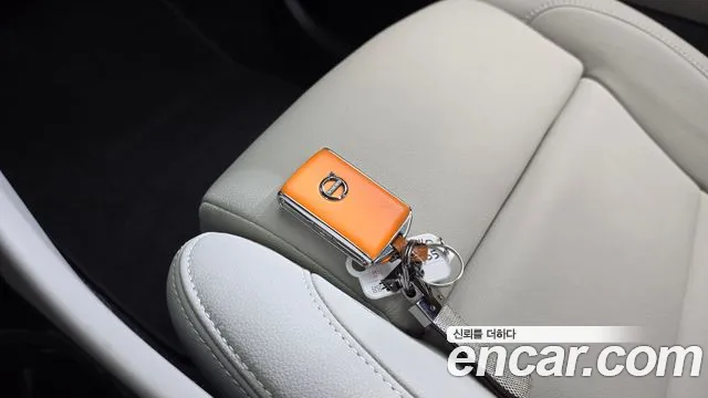 Volvo XC40 — Фото автомобиля 22