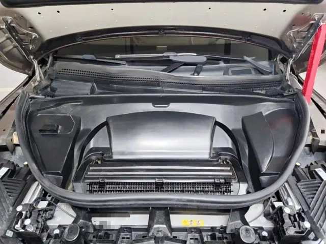 Mercedes-Benz EQE SUV — Фото автомобиля 24