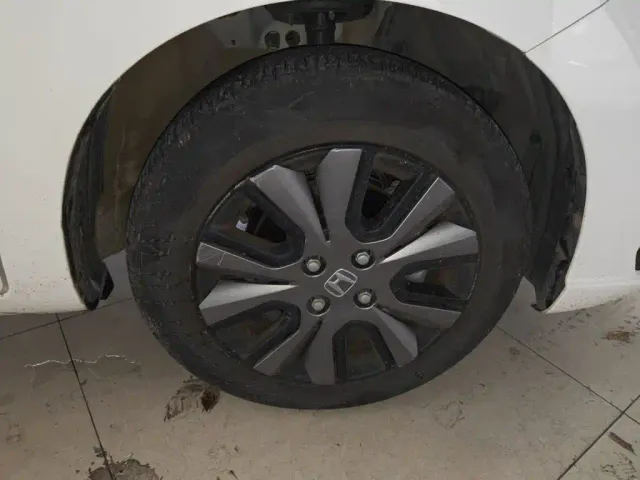 Honda Fit — Фото автомобиля 24
